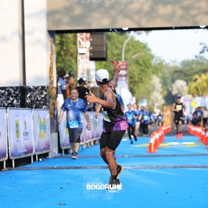 Race photo from BOGORUN 2026