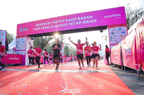 Race photo from Smartfren Run 2025 