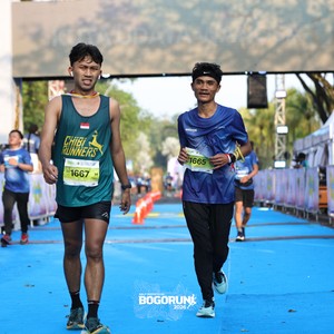 Race photo from BOGORUN 2026