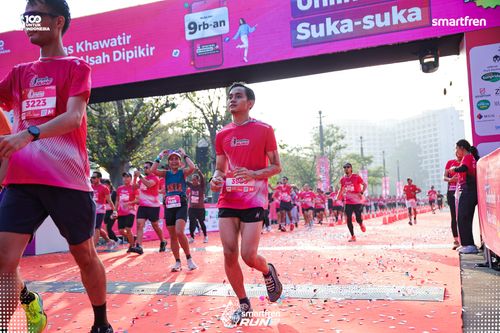 Race photo from Smartfren Run 2025 