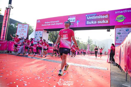 Race photo from Smartfren Run 2025 