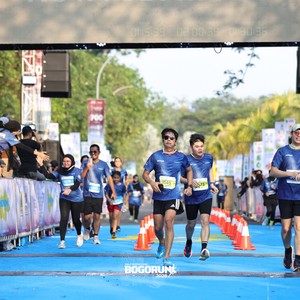 Race photo from BOGORUN 2026