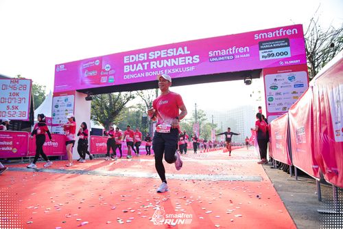 Race photo from Smartfren Run 2025 