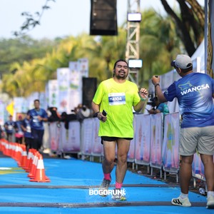 Race photo from BOGORUN 2026