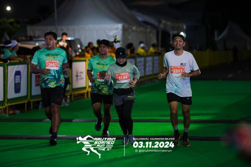 Race photo from Arutmin Borneo Run 2024