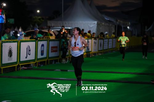 Race photo from Arutmin Borneo Run 2024