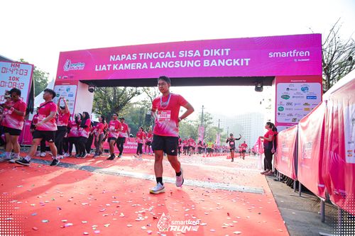 Race photo from Smartfren Run 2025 