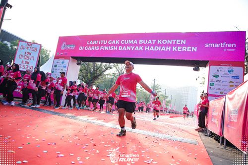 Race photo from Smartfren Run 2025 