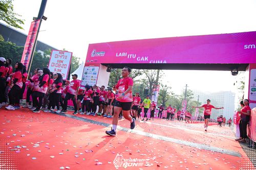 Race photo from Smartfren Run 2025 