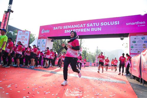Race photo from Smartfren Run 2025 