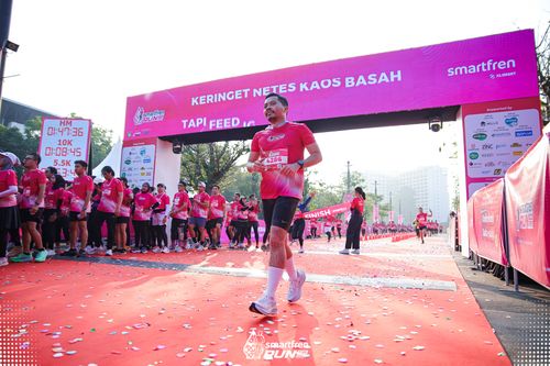 Race photo from Smartfren Run 2025 