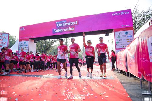 Race photo from Smartfren Run 2025 