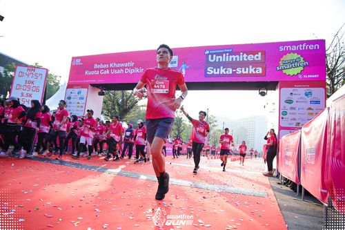 Race photo from Smartfren Run 2025 