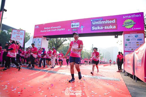 Race photo from Smartfren Run 2025 