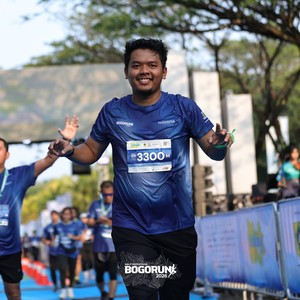 Race photo from BOGORUN 2026