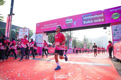 Race photo from Smartfren Run 2025 
