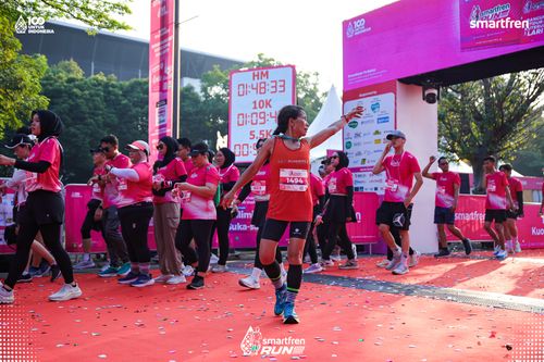 Race photo from Smartfren Run 2025 