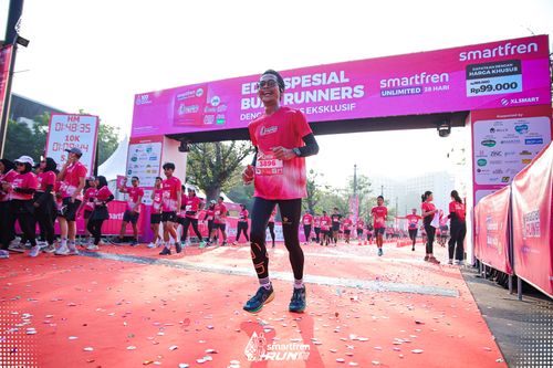 Race photo from Smartfren Run 2025 