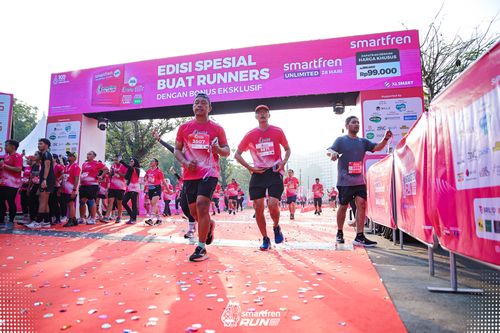 Race photo from Smartfren Run 2025 
