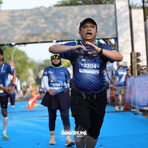 Race photo from BOGORUN 2026