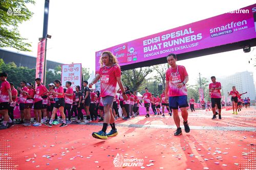 Race photo from Smartfren Run 2025 