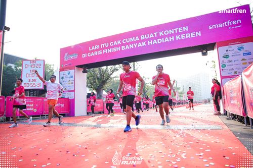 Race photo from Smartfren Run 2025 