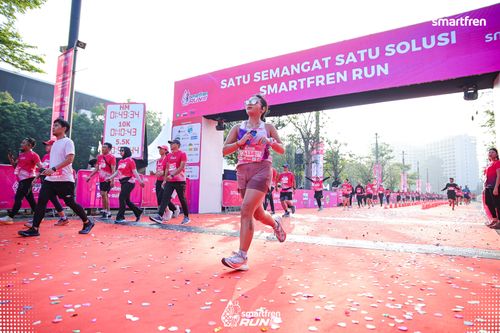 Race photo from Smartfren Run 2025 