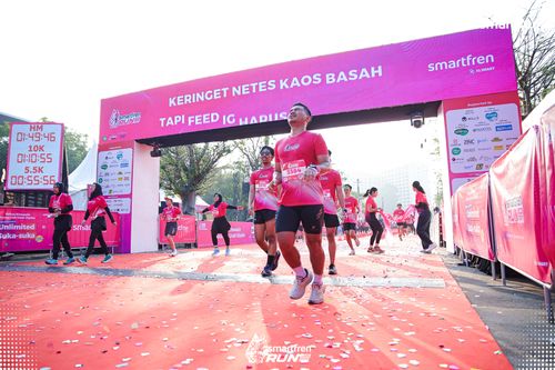 Race photo from Smartfren Run 2025 