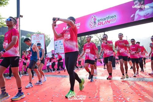 Race photo from Smartfren Run 2025 