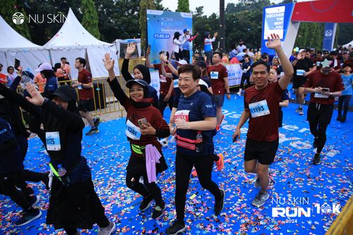 Race photo from Nu Skin Run 10K