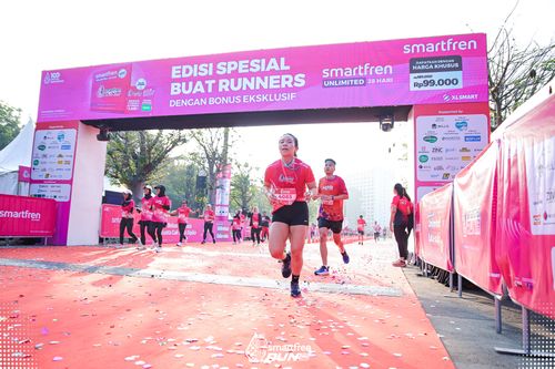Race photo from Smartfren Run 2025 