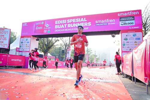 Race photo from Smartfren Run 2025 