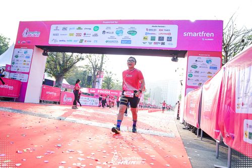 Race photo from Smartfren Run 2025 
