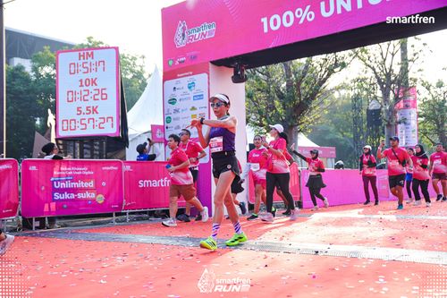 Race photo from Smartfren Run 2025 