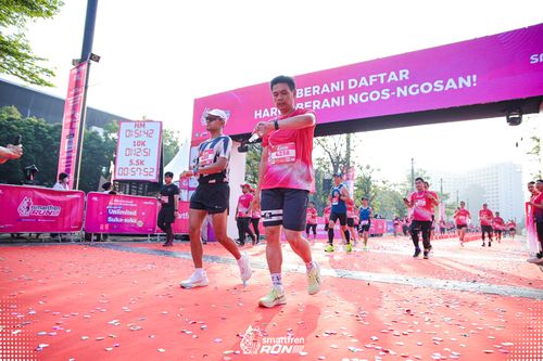 Race photo from Smartfren Run 2025 
