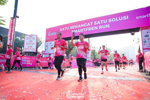 Race photo from Smartfren Run 2025 