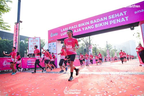 Race photo from Smartfren Run 2025 