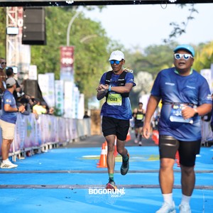 Race photo from BOGORUN 2026