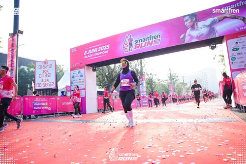 Race photo from Smartfren Run 2025 