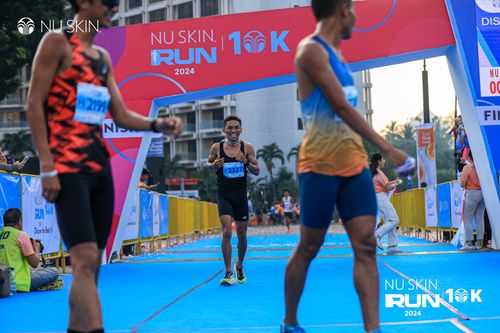 Race photo from Nu Skin Run 10K