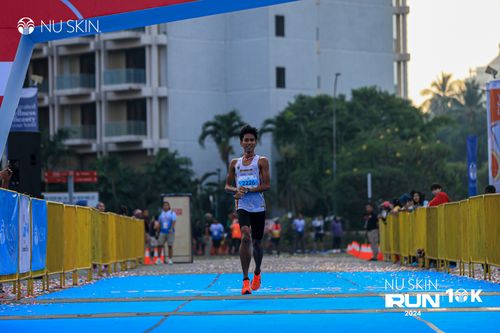 Race photo from Nu Skin Run 10K
