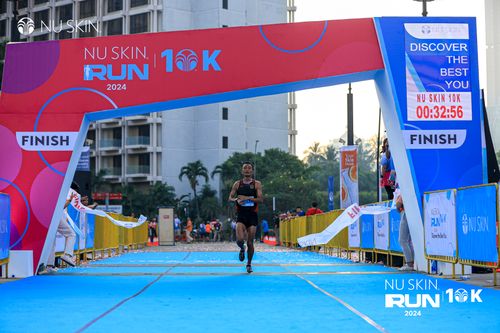 Race photo from Nu Skin Run 10K