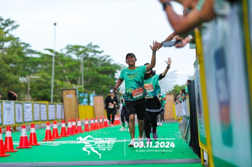 Race photo from Arutmin Borneo Run 2024