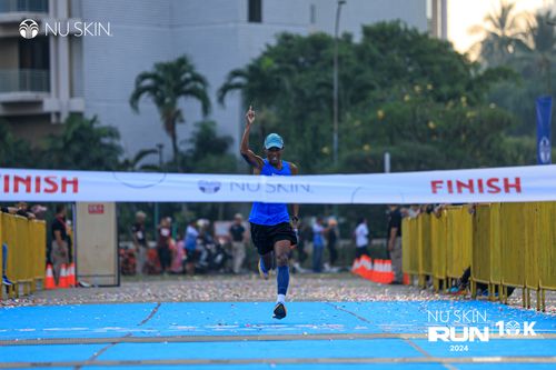Race photo from Nu Skin Run 10K