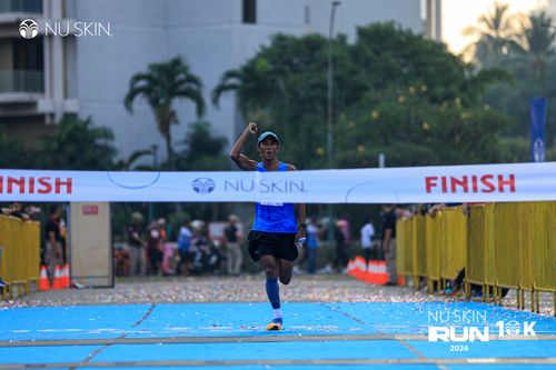 Race photo from Nu Skin Run 10K