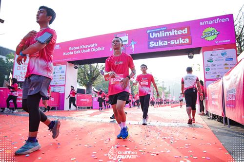 Race photo from Smartfren Run 2025 