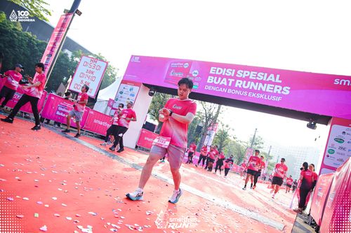 Race photo from Smartfren Run 2025 