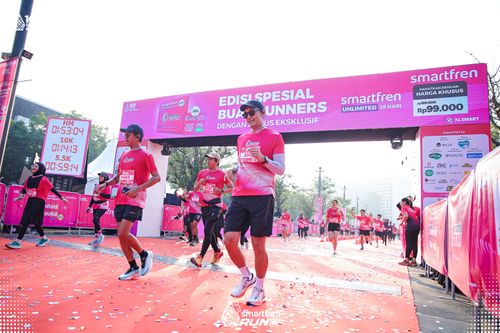Race photo from Smartfren Run 2025 