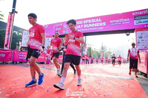 Race photo from Smartfren Run 2025 