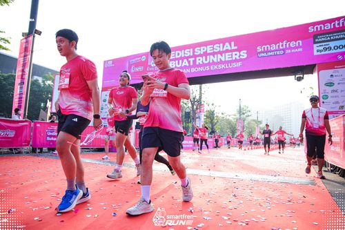 Race photo from Smartfren Run 2025 